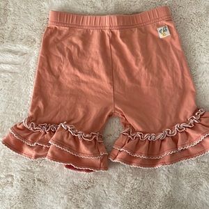 Wildflowers Peach Ruffle Shorts Size 6